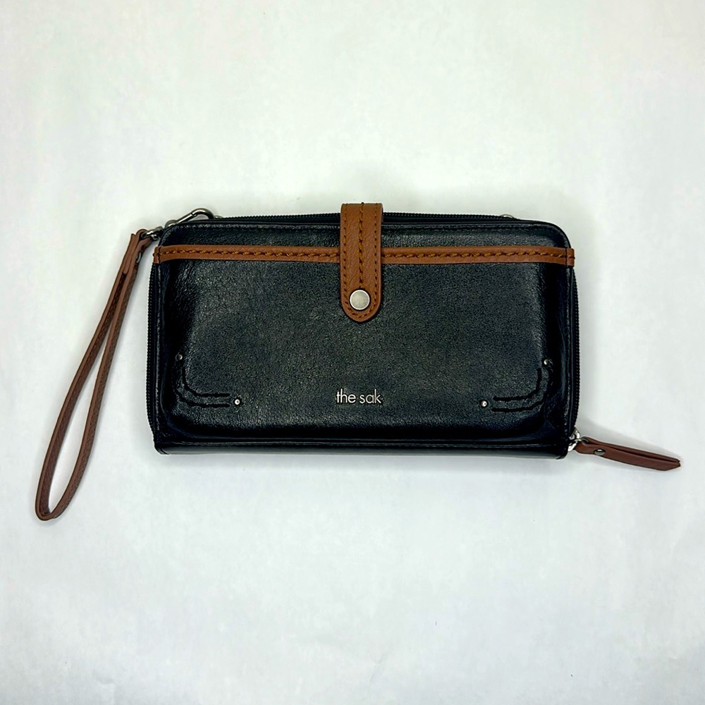 The Sak Zippered Wallet